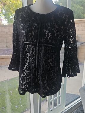 JohnPaulRichard Black Floral Lace Bell-Sleeve Blouse M